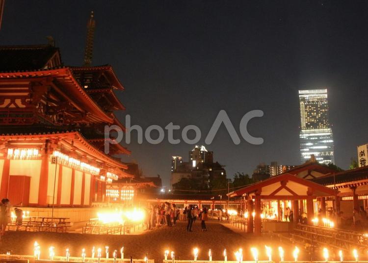 お盆の風景（四天王寺） お盆,法要,盂蘭盆会の写真素材
