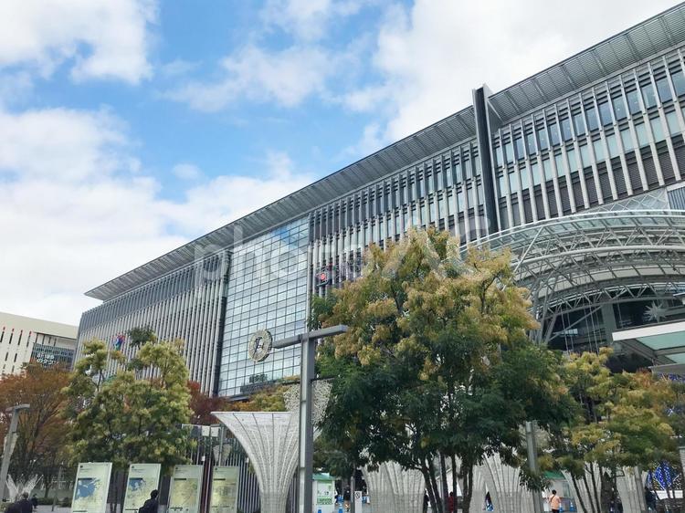 JR博多駅　昼間 博多駅,博多バスターミナル,博多阪急の写真素材
