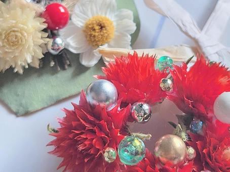 花の小さいクリスマスリース クリスマス,オーナメント,クリスマスリースの写真素材