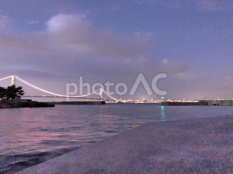 夕暮れの橋 水域,橋,風景の写真素材