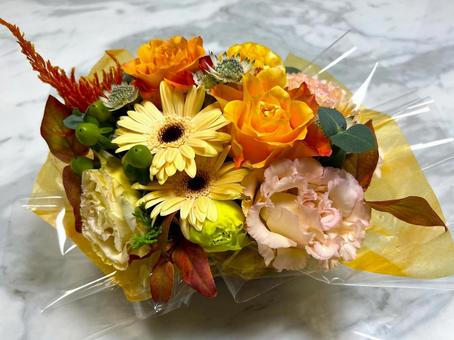 オレンジのアレンジメント 花,アレンジメント,ブーケの写真素材