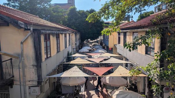 審計新村・メイン通り 審計新村・メイン通り 台湾,台中,taiwanの写真素材