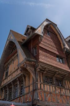 フランスの建物 フランスの建物 フランス,エトルタ,風景の写真素材
