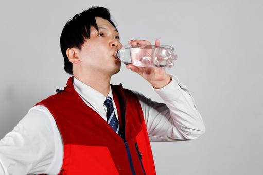 水を飲む男性 男性,水,飲むの写真素材