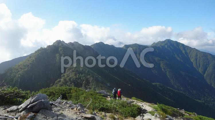 中央アルプスの主稜線 登山,山,夏山の写真素材