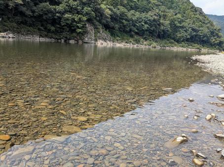 河川の水際 河川の水際 四万十川,川,河川の写真素材