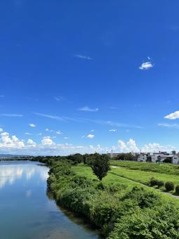 京都久世橋より桂川を南に見る 京都久世橋より桂川を南に見るの写真
