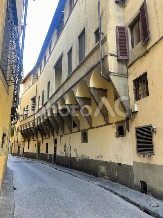 フィレンツェの裏通り（イタリア） フィレンツェ,街並み,イタリアの写真素材