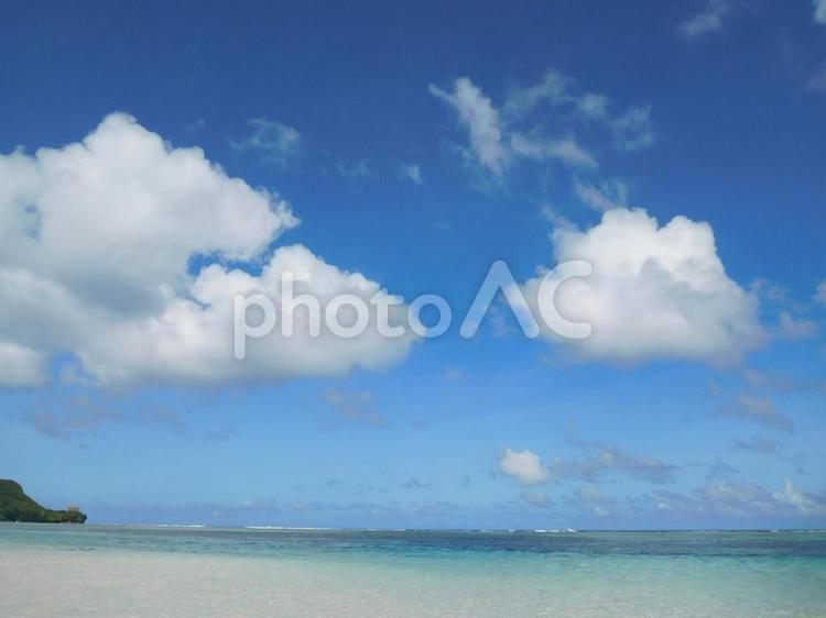 グアムの海と青空 グアム,海,青空の写真素材