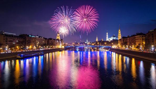 川　打ち上げ花火　夏の写真