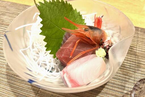 お刺身盛り合わせ お刺身,刺し身,和食の写真素材