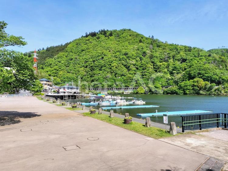 相模湖公園　水辺の広場と相模湖 神奈川県立相模湖公園,水辺の広場,相模湖の写真素材