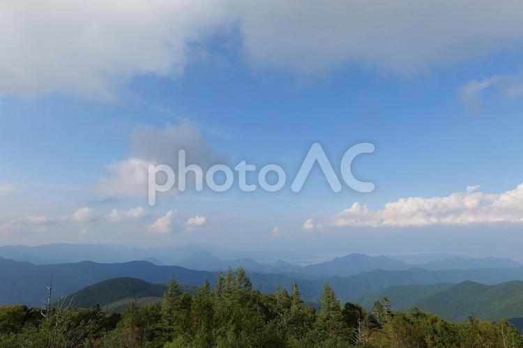 美ヶ原高原から見た山々と青空 美ヶ原高原,山々,青空の写真素材