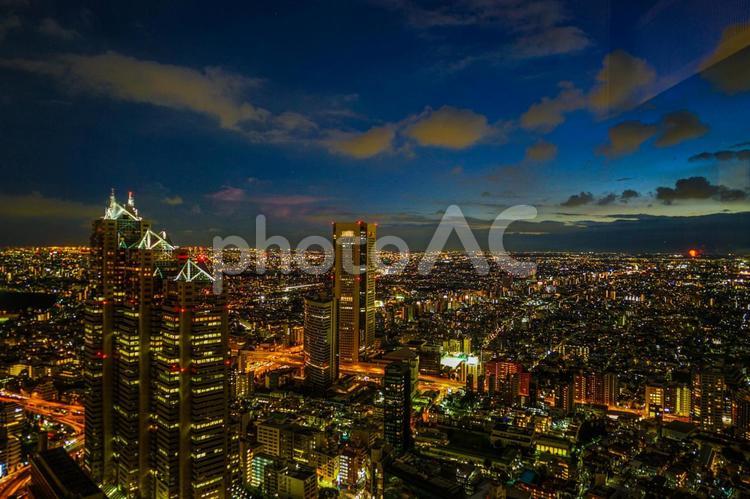 東京都庁舎の展望台から見える東京の夜景 東京,摩天楼,夜景の写真素材