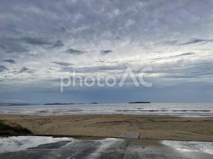 雨上がりの海 雨上がり,海,空の写真素材