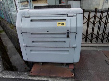 ゴミ回収ボックス ゴミ出し,イメージ,生活ゴミの写真素材