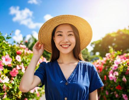 ハイビスカスと、真夏の彼女の写真