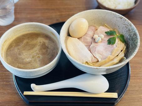 魚介豚骨つけ麺 ラーメン,麺,麺類の写真素材