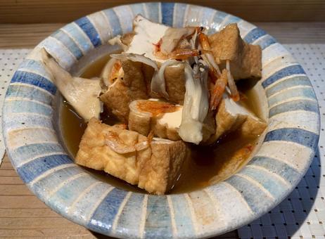 厚揚げと桜エビと舞茸の煮物 厚揚げと桜エビと舞茸の煮物 煮物,桜エビ,舞茸の写真素材