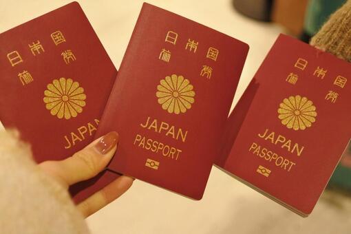 日本の赤パスポート・渡航準備・旅行手続き パスポート,日本,渡航の写真素材