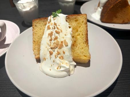 フワフワシフォンケーキ フワフワシフォンケーキ ケーキ,シフォン,フワフワの写真素材