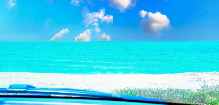 車窓、ビーチ、水平線 車窓、ビーチ、水平線の写真