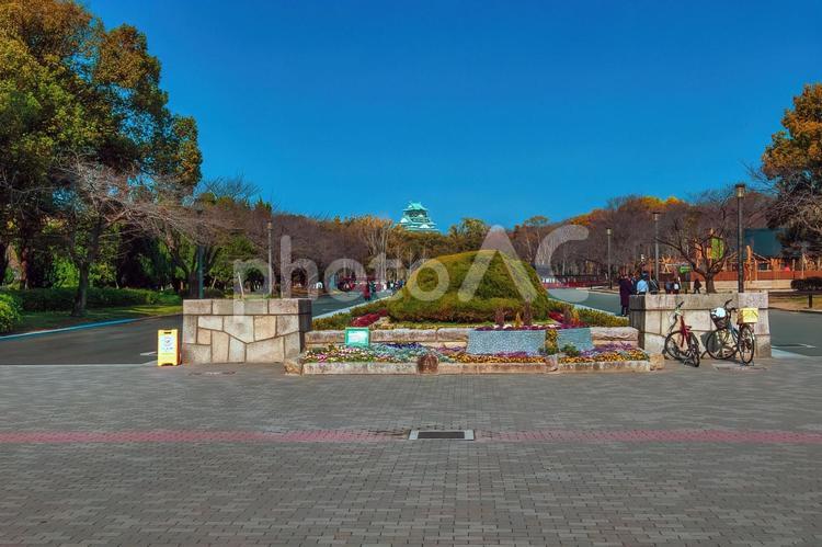 大阪城公園、森ノ宮口噴水広場 大阪城,公園,森ノ宮の写真素材