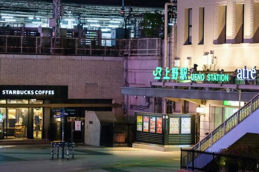 上野駅前の夜景 上野,上野駅,夜景の写真素材