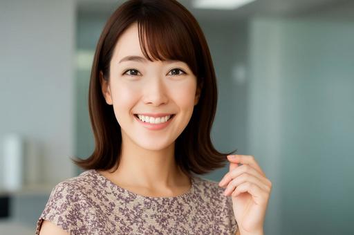 ナチュラルな雰囲気の女性 ナチュラルな雰囲気の女性の写真