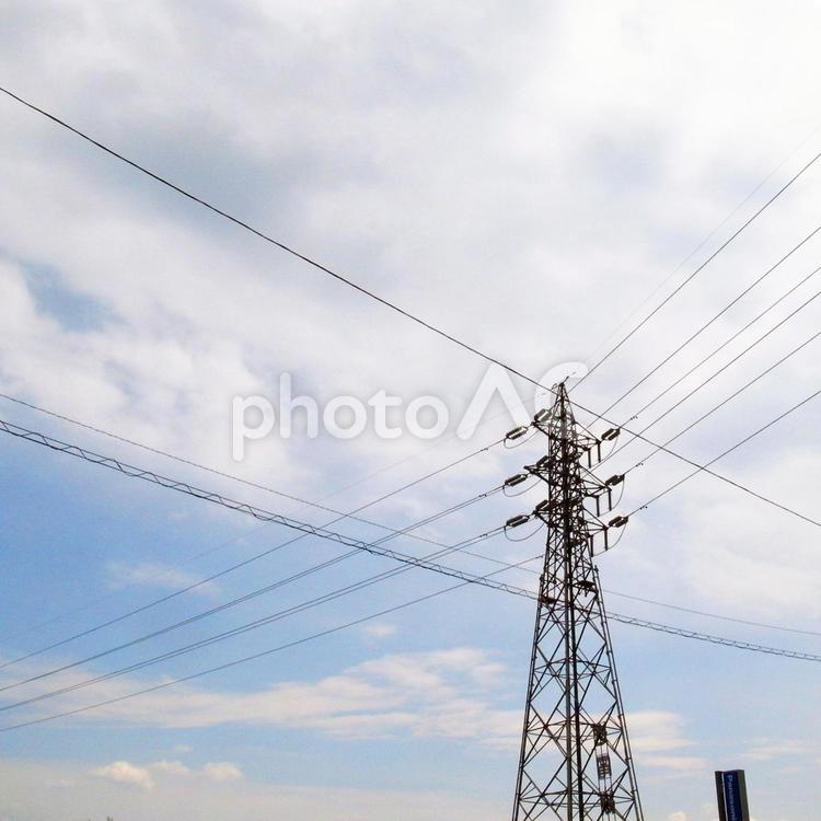 鉄塔がある風景 鉄塔,送電線,電線の写真素材
