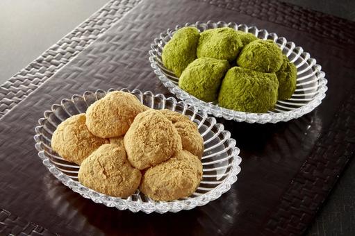 わらび餅【きな粉、抹茶】 わらび餅【きな粉、抹茶】 わらび餅,きな粉,甘味処の写真素材
