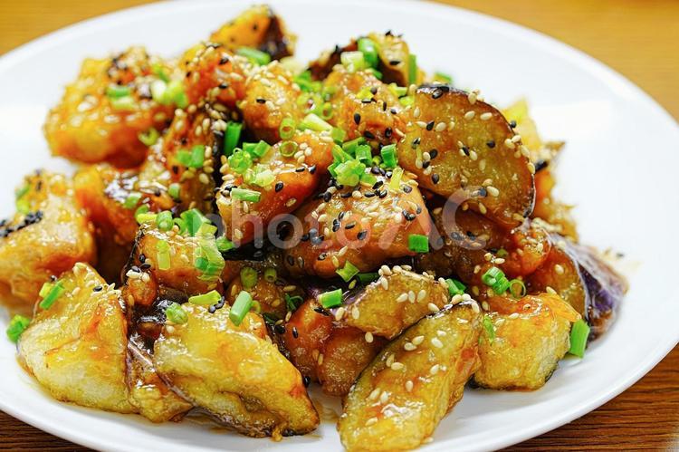 茄子の竜田揚げの甘辛炒め 食事,ナス,ナス料理の写真素材