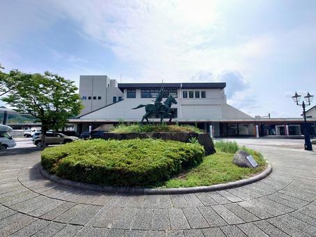 JR西日本「彦根駅」西口駅前広場 JR西日本「彦根駅」西口駅前広場の写真