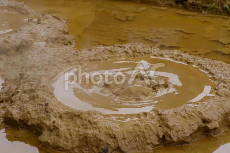 大分県の地獄めぐりにある、かまど地獄 地獄めぐり,かまど地獄,かまど地獄四丁目の写真素材
