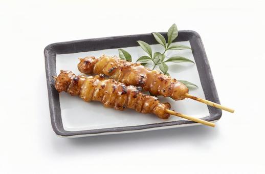 ひな 肩 ふりそで そで たれ【焼き鳥】 ひな 肩 ふりそで そで たれ【焼き鳥】の写真