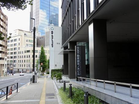 住友不動産御茶ノ水ビル前 住友不動産御茶ノ水ビル,御茶ノ水,お茶の水の写真素材