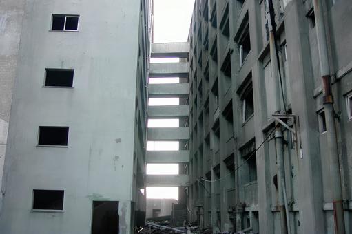 軍艦島の住宅と渡り廊下 軍艦島の住宅と渡り廊下 軍艦島,端島,炭鉱の写真素材