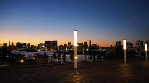 冬のお台場・市街地の街明り（東京都） 冬,お台場,街明りの写真素材