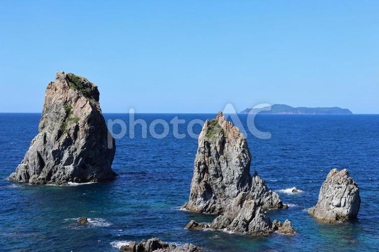 8月上旬の山口北長門国定公園の風景 北長門国定公園,日本海,海の写真素材