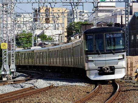東武伊勢崎線 東京メトロ13000系 東京メトロ13000系,13000系,東武鉄道の写真素材