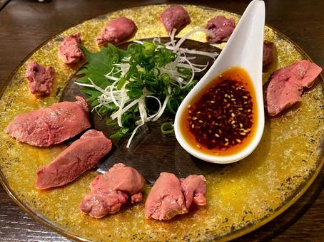 鶏のレバ刺し 鶏のレバ刺しの写真