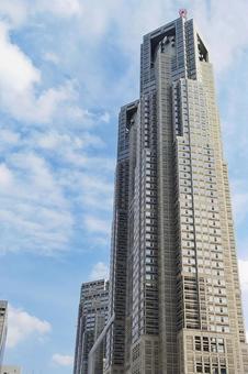 東京都庁と青空 東京都庁と青空 東京都庁,都庁,東京都の写真素材