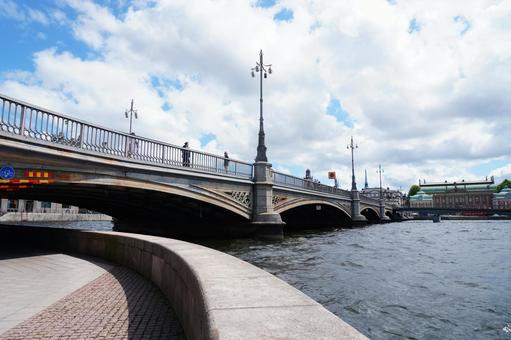 ストックホルムの海と橋の風景 ストックホルムの海と橋の風景 橋,建物,海の写真素材