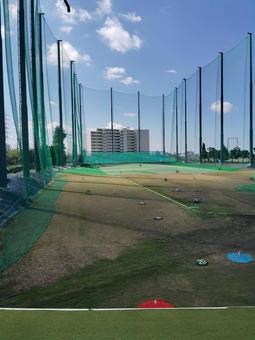 【ゴルフ練習場】晩秋の打ちっ放しドロー ゴルフ,golf,打ちっ放しの写真素材