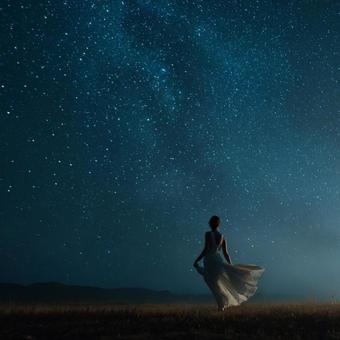 星空と美女 星空と美女の写真