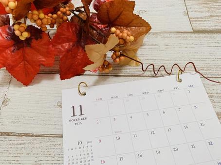 11月カレンダー 秋 11月カレンダー 秋 11月,11月カレンダー,カレンダーの写真素材