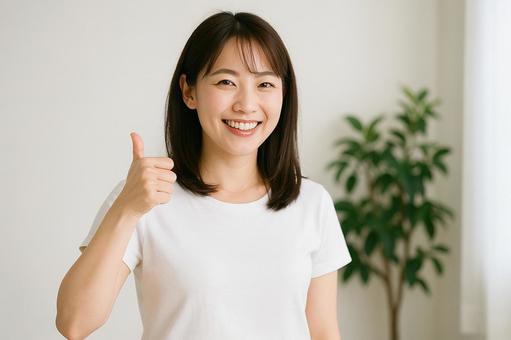 グッドポーズの女性 グッドポーズの女性の写真
