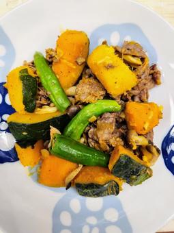 Pumpkin and beef with butter and soy sauce2, JPG