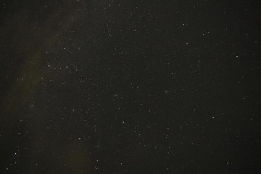 雲のかかった星 雲のかかった星の写真