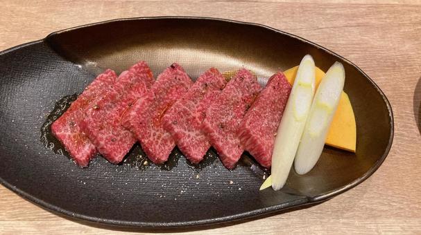 綺麗に並んだお肉 綺麗に並んだお肉 焼肉,高級焼肉,肉の写真素材